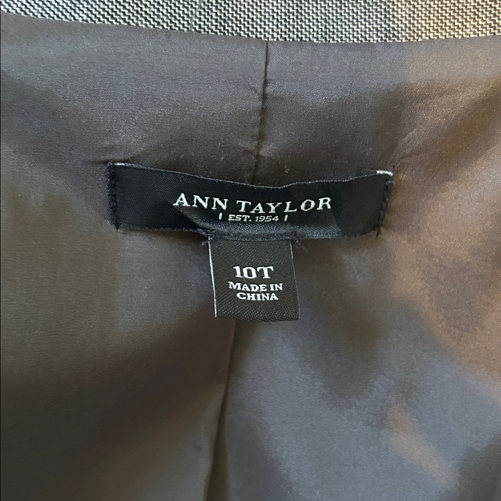 ✨ Ann Taylor Modern Gray Suit Blazer Jacket - Peplum Hem (Size 10T) - Picture 4 of 4